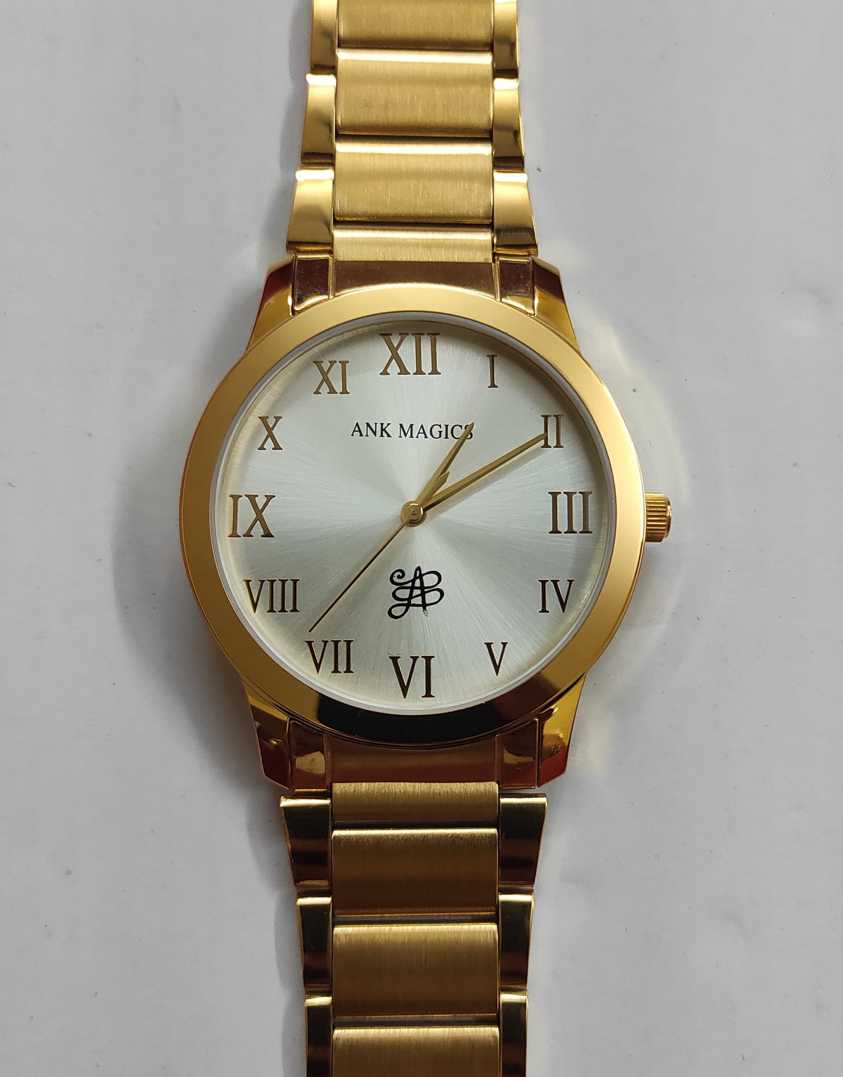 SILVER DIAL GOLDEN BELT LUCKY WATCH